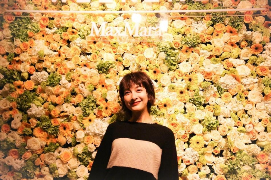 吴昕晒九宫格活动照花美人更美_图-6