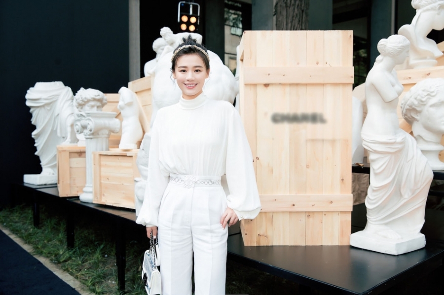 马思纯出席品牌活动化身“纯白小仙女”_图-7