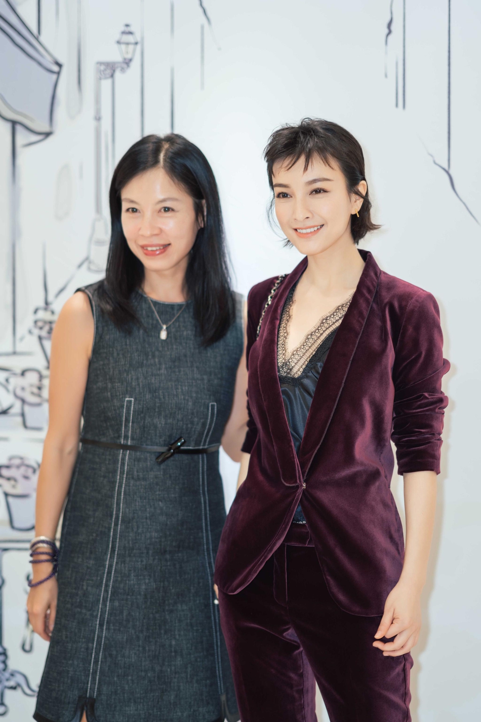 吴昕现身品牌活动西服造型有点酷_图-5
