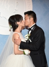 吴京谢楠婚礼激情热吻武打小生喜当爹