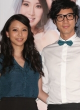 王力宏携娇妻出席倾情祝福好友陶喆婚礼