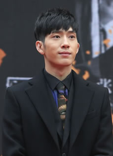 井柏然彭于晏出席《黄飞鸿》电影...