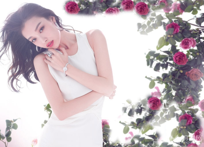 倪妮首登芭莎珠宝妩媚动人新自我_图-5