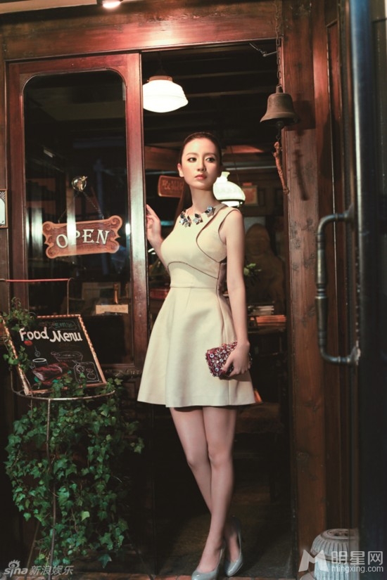 张萌时尚户外写真百变俏女郎_图-10