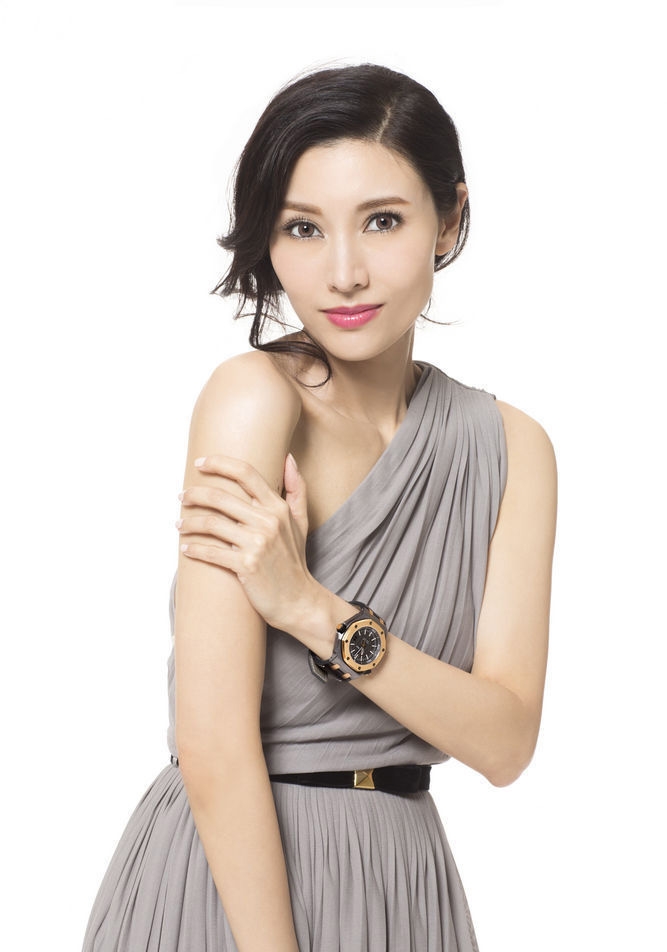 女神李嘉欣最新写真玩转手表显优雅_图-6