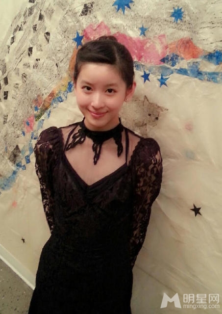 奶茶妹妹发福照小腿粗壮不堪_图-4