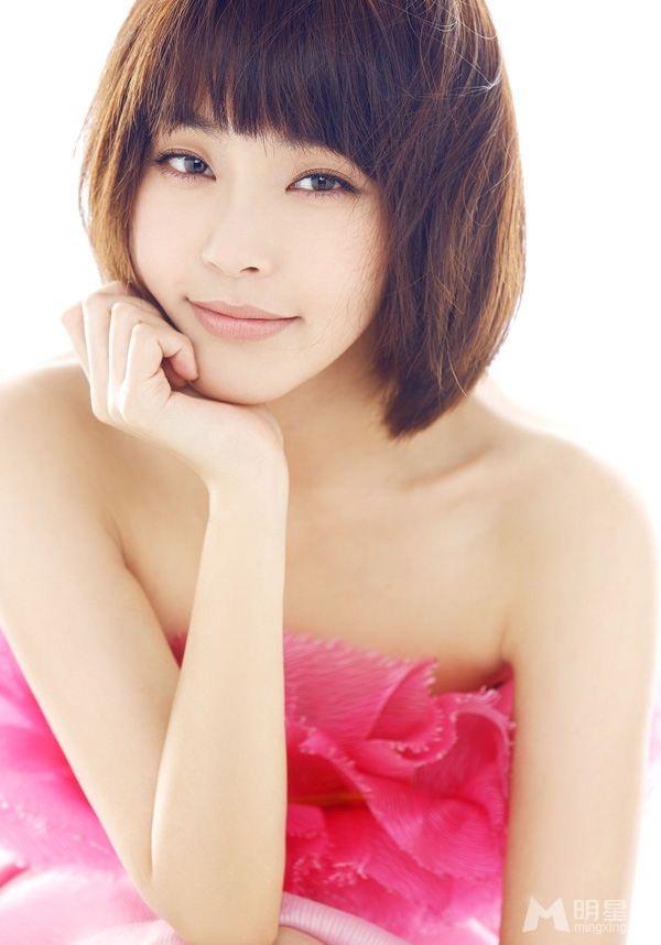 张佳宁甜美写真被赞小金莎_图-4