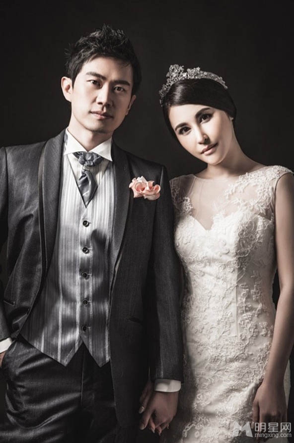 名媛穆熙妍美艳婚纱照男才女貌获秀甜蜜_图-2
