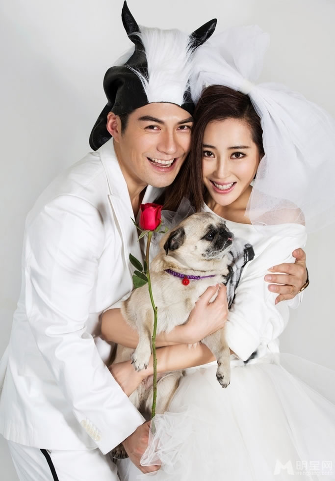 严宽杜若溪俏皮婚纱写真甜美拥吻秀幸福