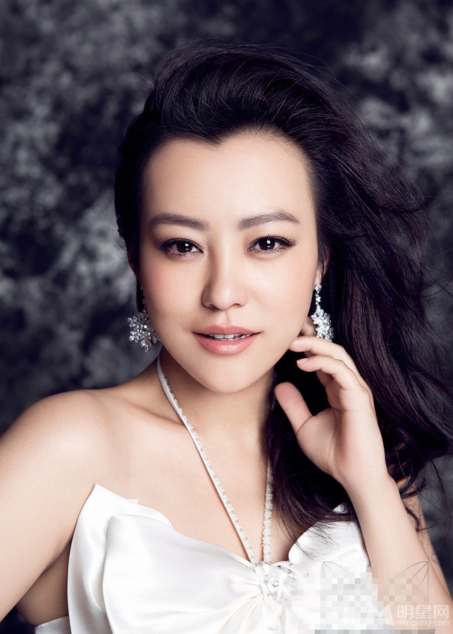 郝蕾携双胞胎儿子出镜辣妈魅力不减_图-6