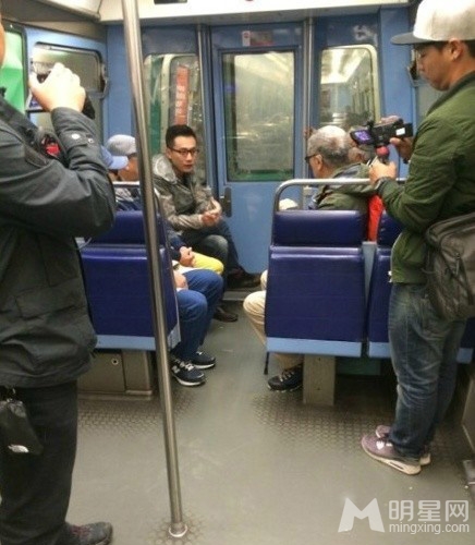 中国版花样爷爷花絮照刘烨化身唐僧唠不停_图-2