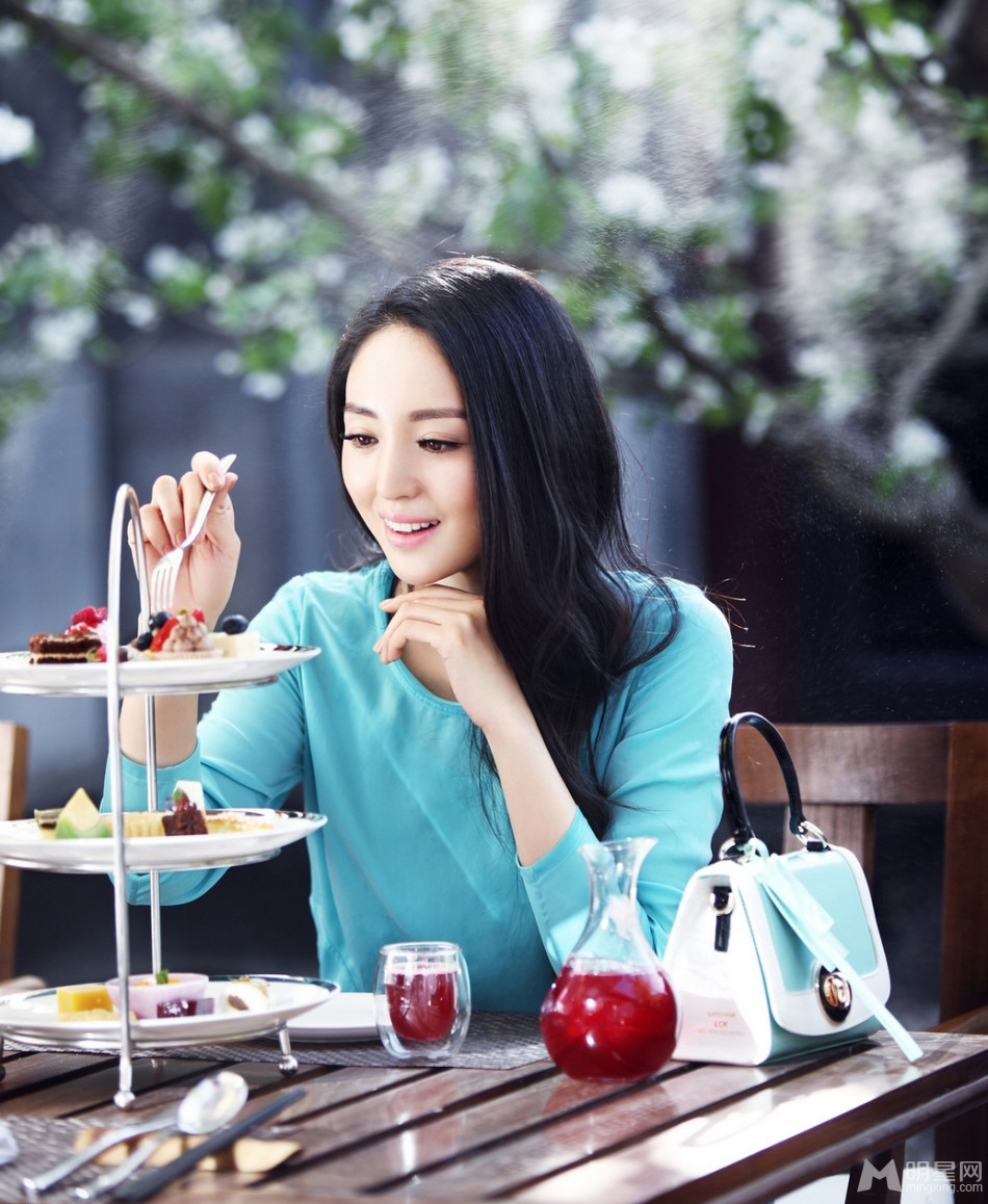 董璇清新典雅写真曝光十足女神魅力_图-5