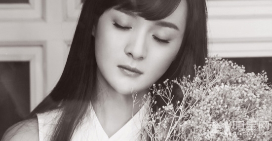 校花李依伊最新写真曝光清纯可人_图-6