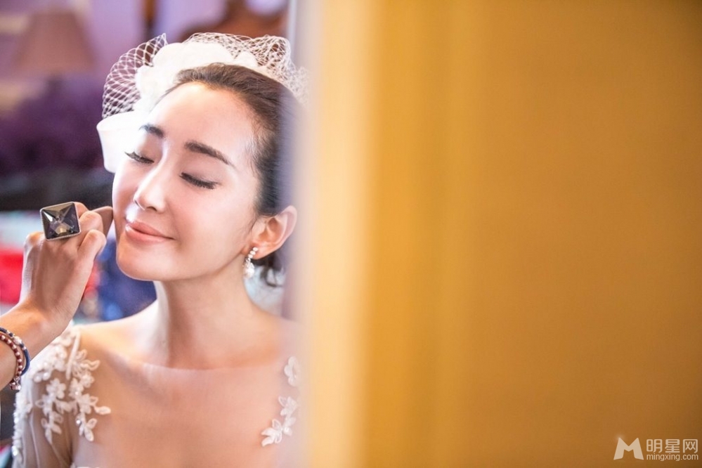 严屹宽杜若溪最新写真曝光老上海风情美轮美奂_图-8
