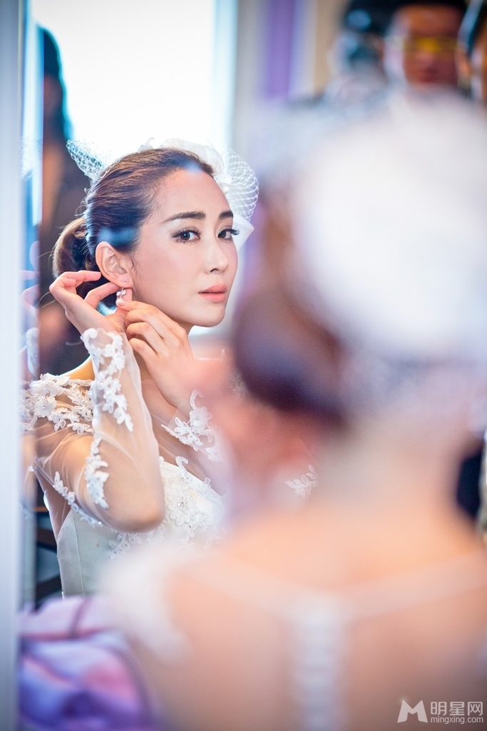 严屹宽杜若溪最新写真曝光老上海风情美轮美奂_图-9