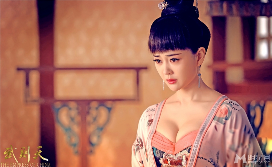 张定涵武则天剧照曝光爆乳出镜美艳动人_图-6