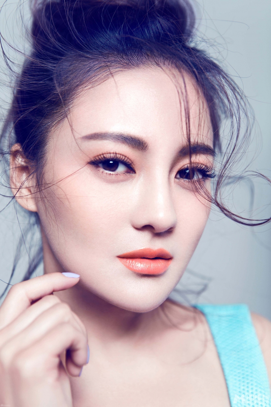 樊蕊最新气质大片尽显清爽纯美_图-12