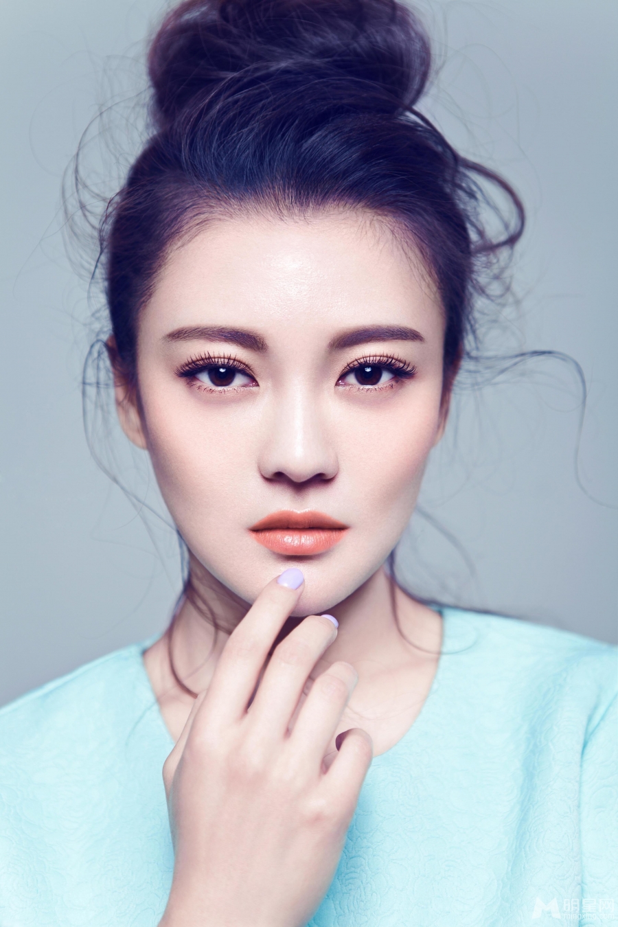 樊蕊最新气质大片尽显清爽纯美_图-4