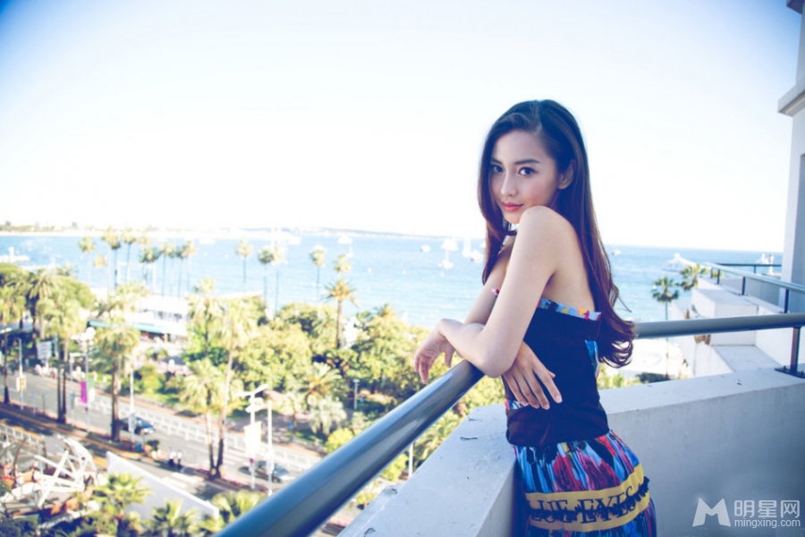 Angelababy戛纳私房美照清凉打扮媚眼醉人_图-4