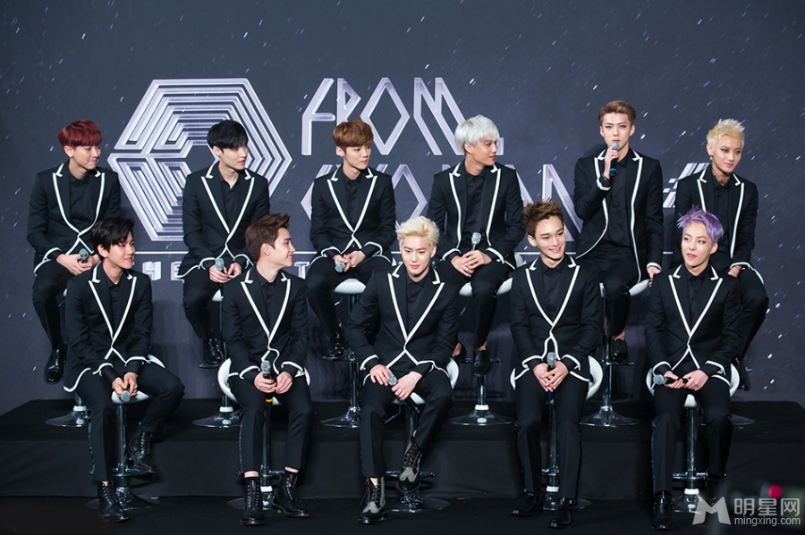 EXO召开巡演记者会队长吴亦凡缺席_图-7