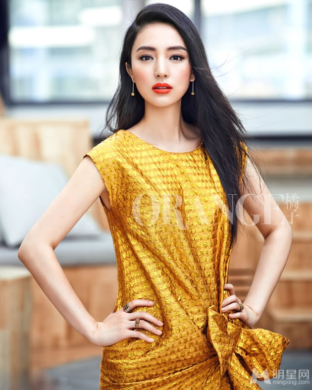 董璇熟女写真曝光展现优雅女人味_图-1