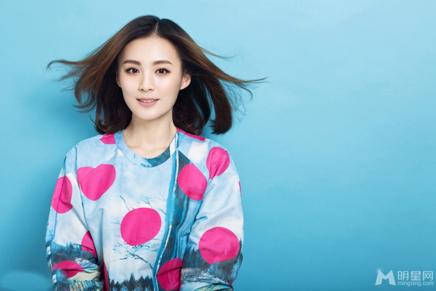 毛林林夏日靓丽写真甜美笑容展迷人气质_图-7