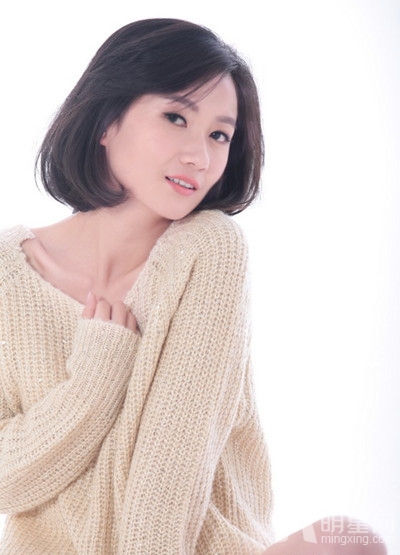 罗忆楠清纯写真曝光慵懒与俏皮并存_图-2