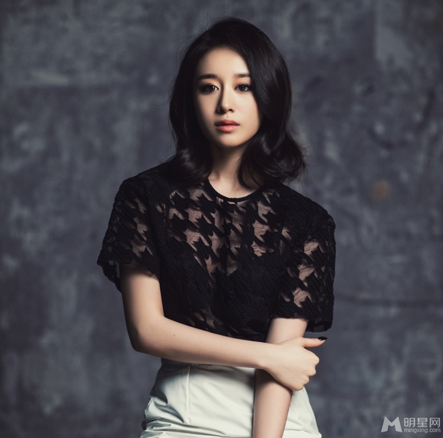 T-ara成员智妍时尚大片演绎都市女性知性美_图-27