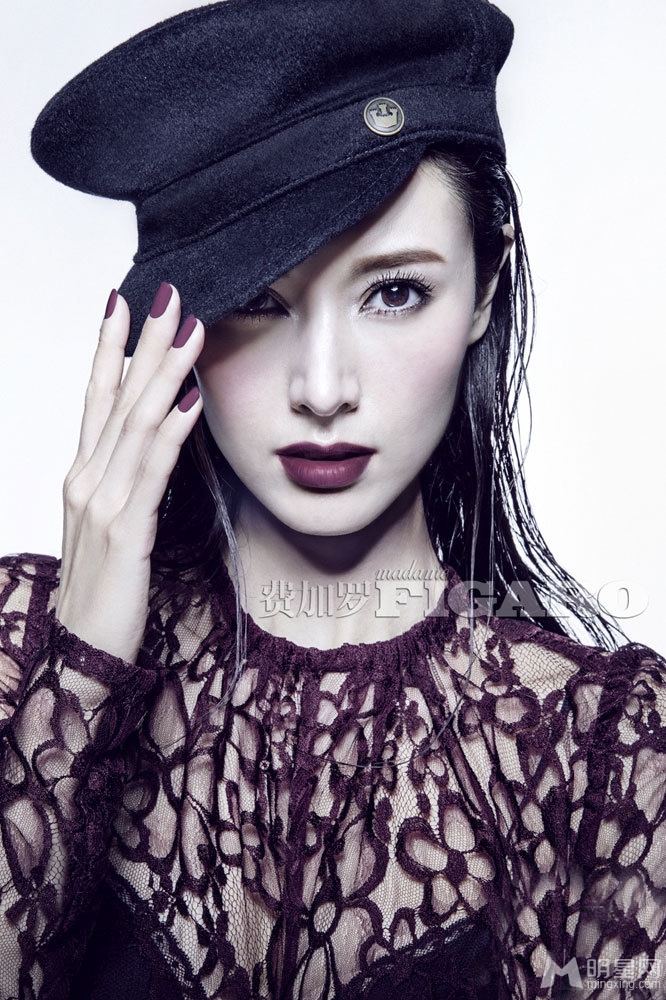 李嘉欣登费加罗封面性感红唇女人味十足_图-2