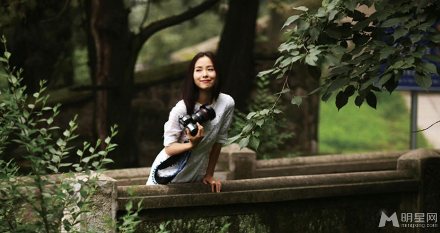 江一燕优享生活写真淡雅清新展明媚笑容_图-9