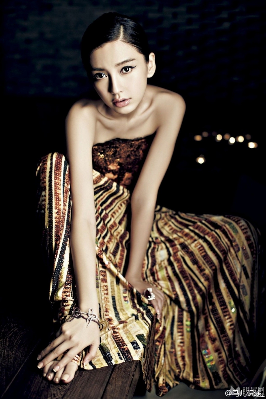 Angelababy美艳登Vogue感谢黄晓明给自己自由_图-3