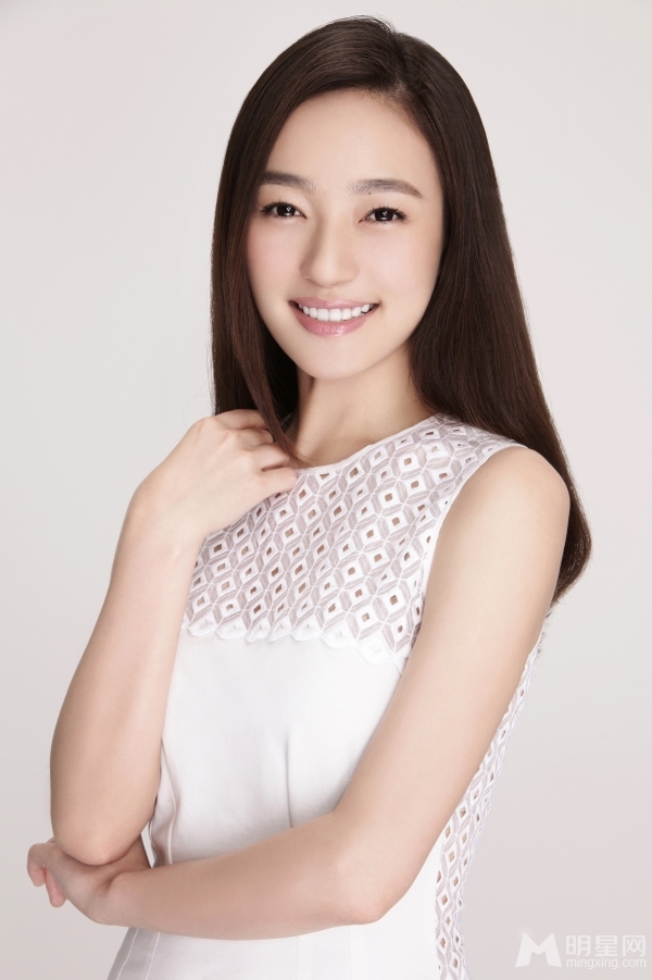 焦俊艳最新大片曝光油画质感宛若仙子_图-2