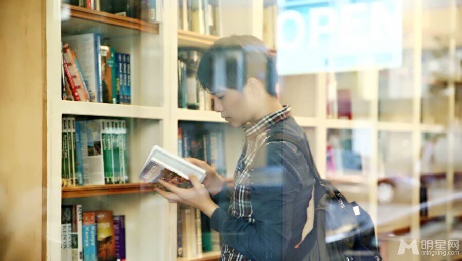 马天宇阳光写真大笑展邻家男孩范_图-4