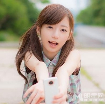 萌妹子杉野静香网络爆红双马尾造型引热议_图-2