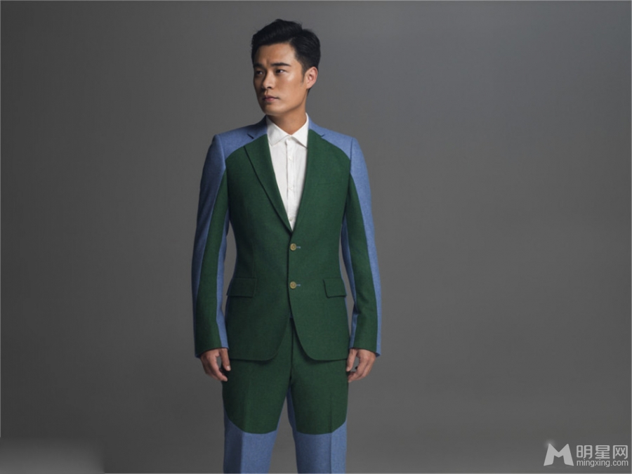 陈赫撞色西服写真展曾式笑容_图-4