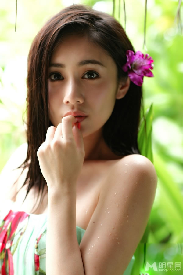 刘云清凉写真湿身诱惑想入非非_图-1