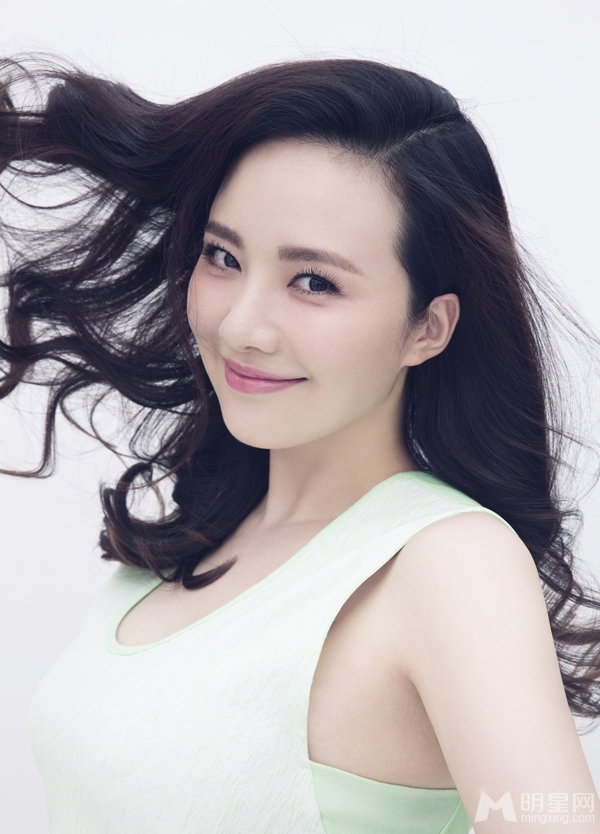 孟茜曝光孕照笑颜如花散发温柔光芒_图-3