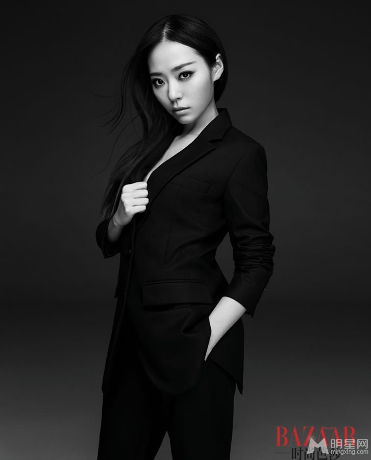 张靓颖芭莎写真多变造型演绎时尚女王_图-1