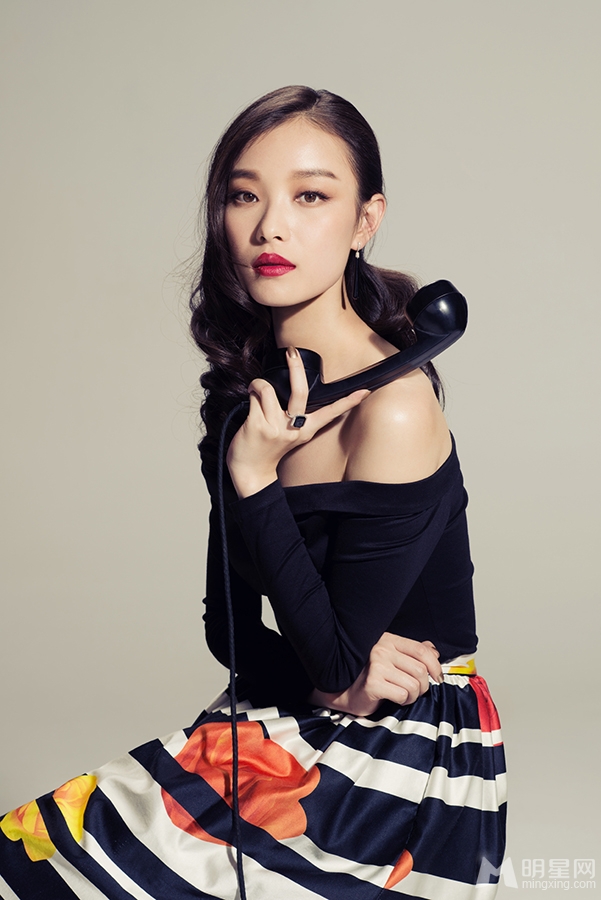 倪妮百变写真时而性感时而清纯_图-4
