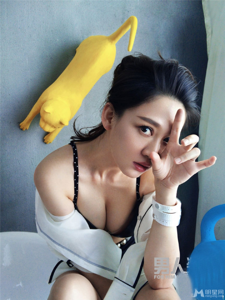 陈乔恩性感登男人装深V诱惑展曼妙曲线_图-6