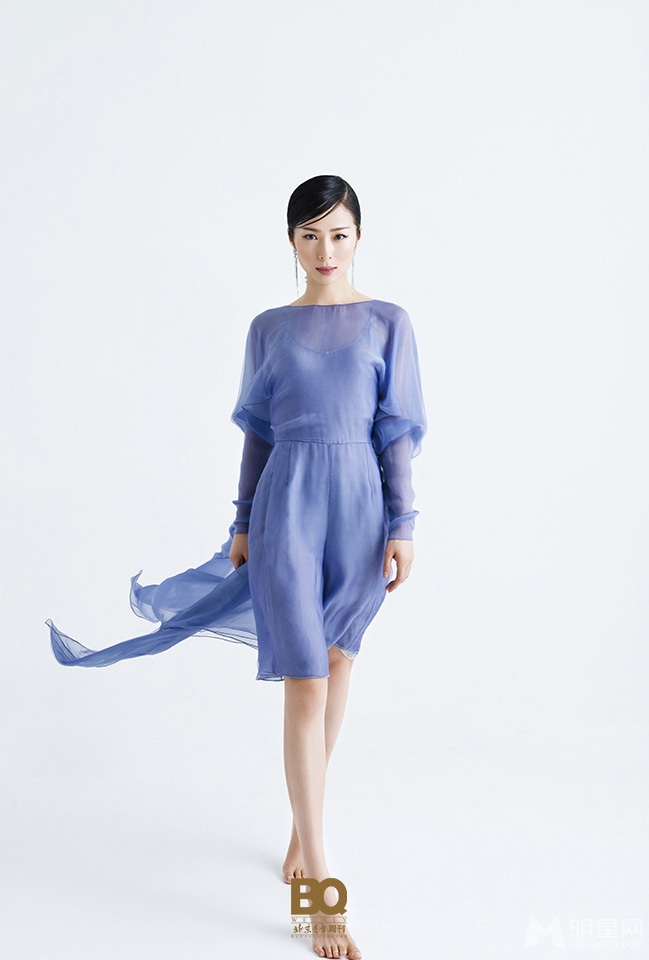 江一燕最新写真另类气场诠释个性文艺女_图-5