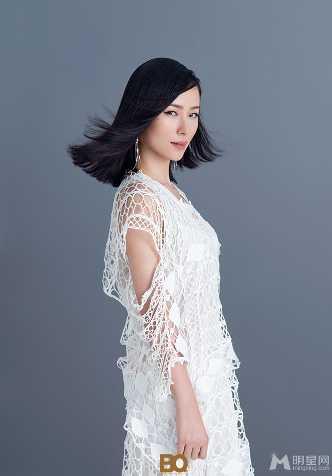江一燕最新写真另类气场诠释个性文艺女_图-2