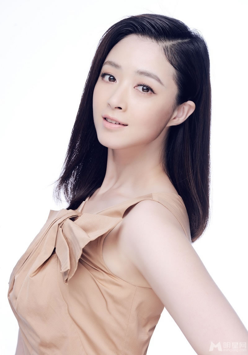 蒋欣时尚写真尽显女王气质_图-1