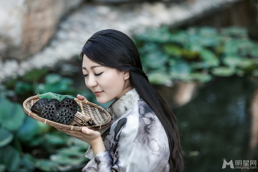 刘珂矣主题写真清纯靓丽获赞清水出芙蓉_图-2