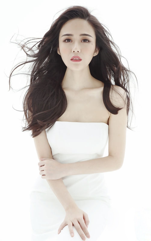 汤晶媚性感写真散发浪漫唯美气质_图-4