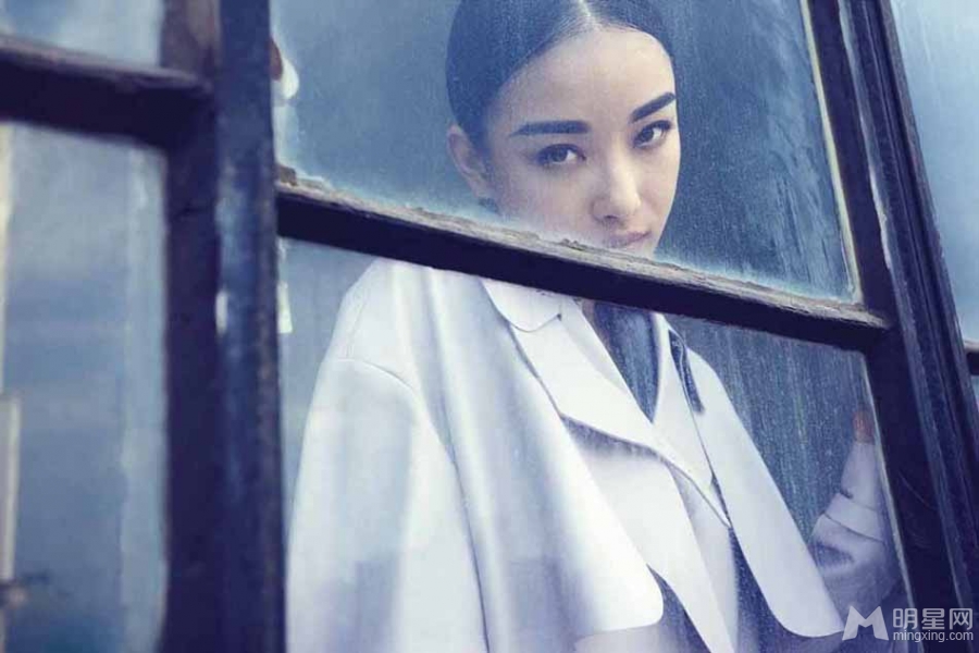 倪妮美艳时尚大片高冷干练尽显魅惑_图-2