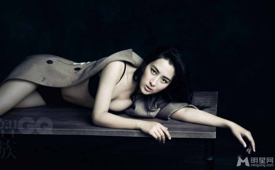 马苏性感写真曝光熟女上演真空魅惑_图-3