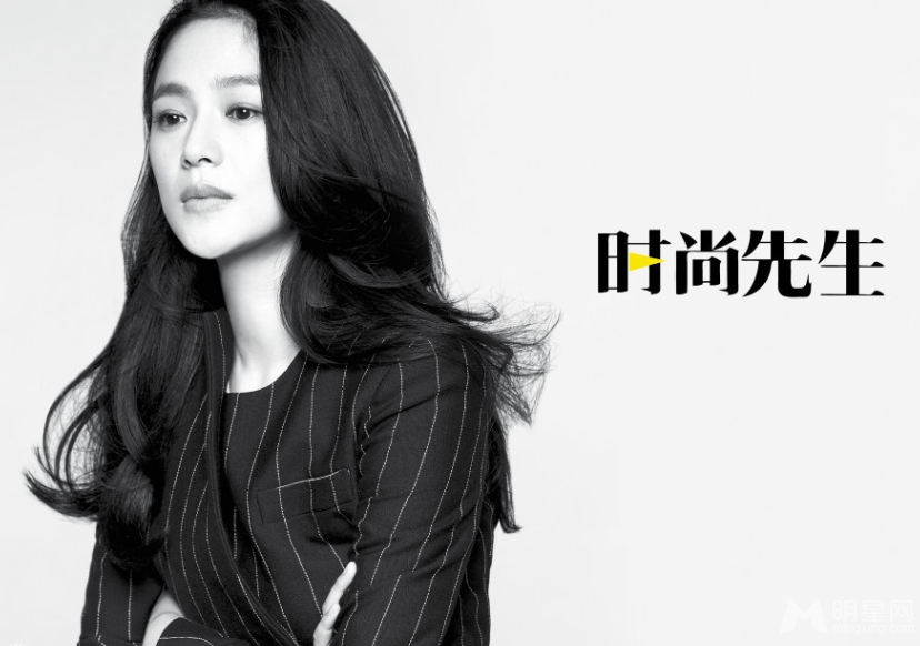 周韵封面大片曝光知性优雅魅惑十足_图-18