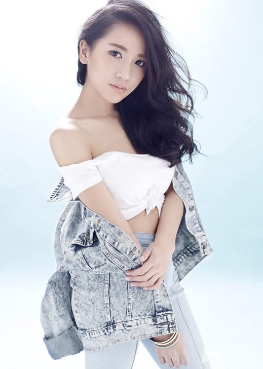 解惠清最新写真曝光小露香肩极致诱惑_图-5