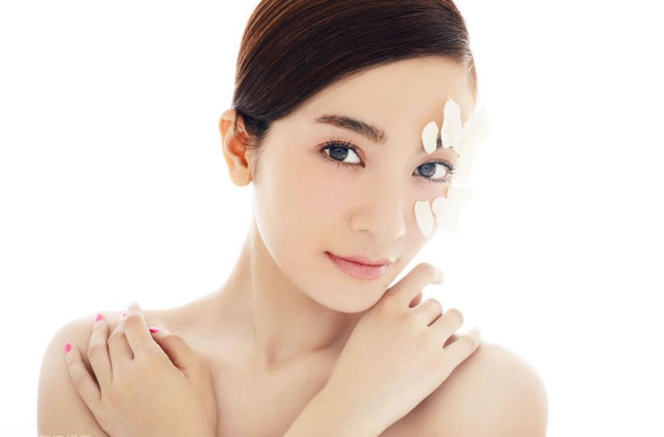 李晟美妆写真精致妆容优雅迷人_图-8